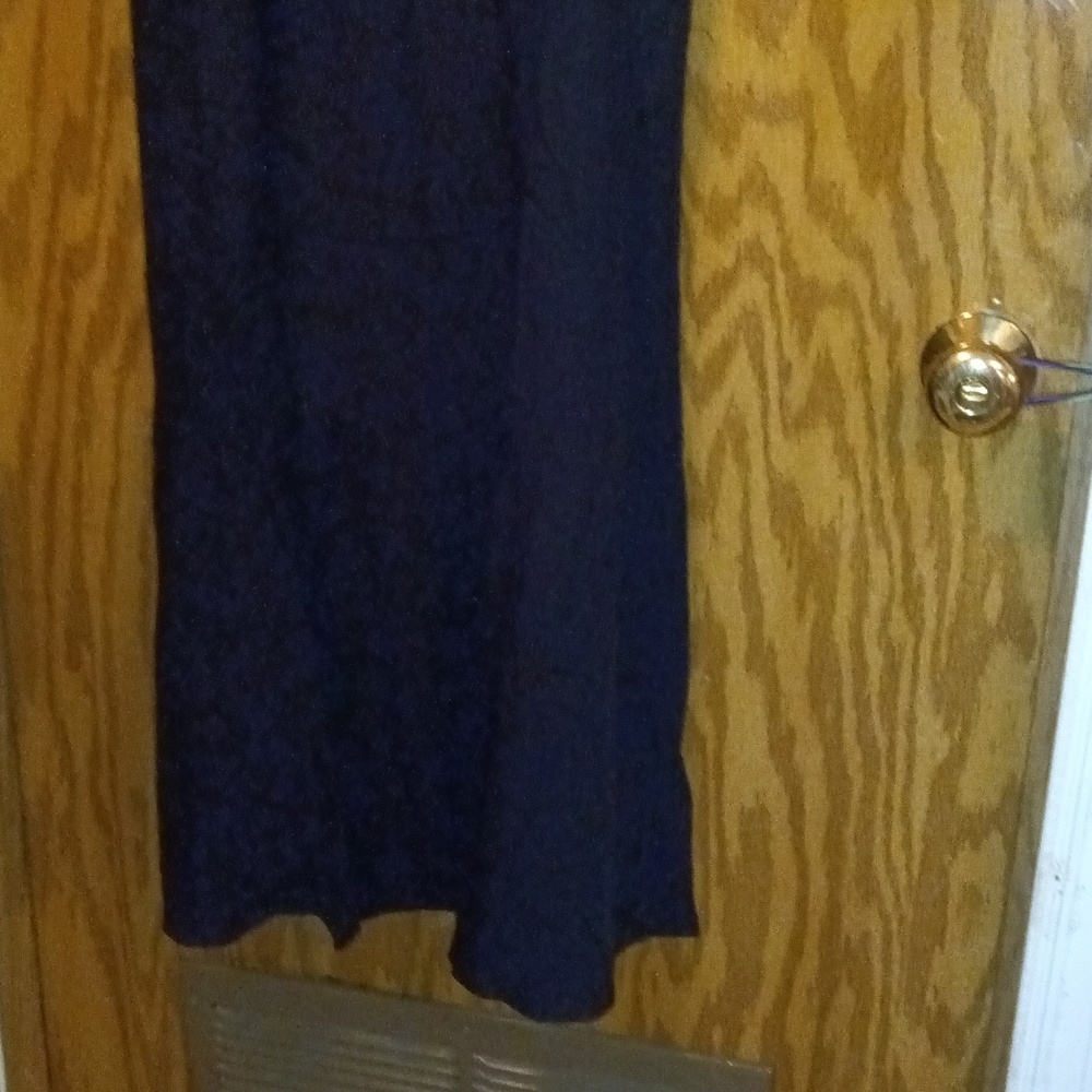 Dress - Picture 2 of 6